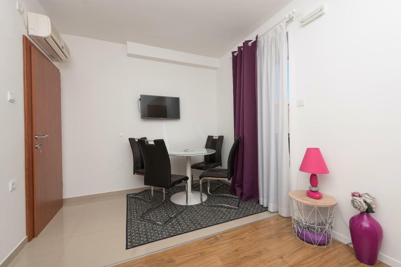 Apartmani Mona Makarská Exteriér fotografie