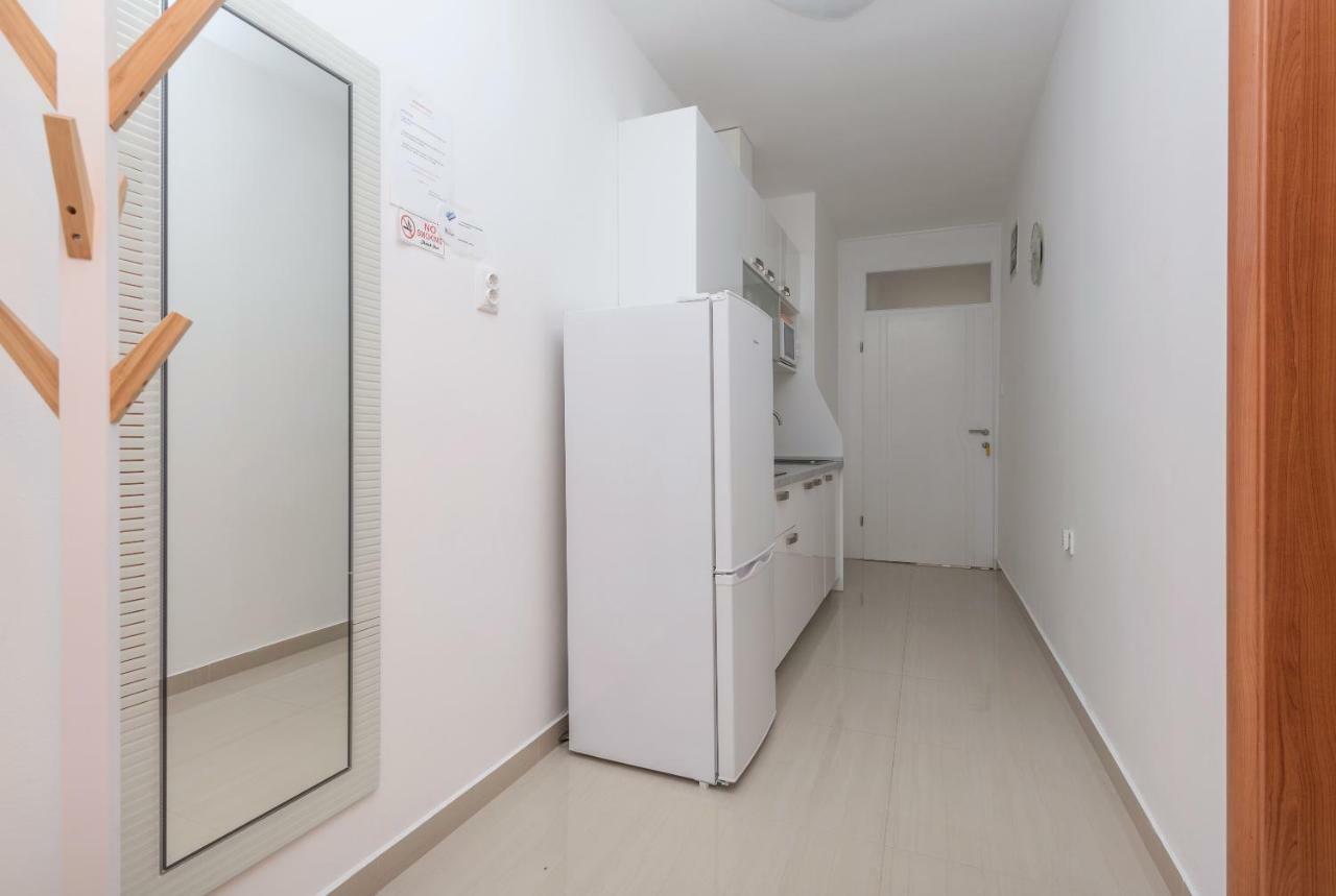 Apartmani Mona Makarská Exteriér fotografie