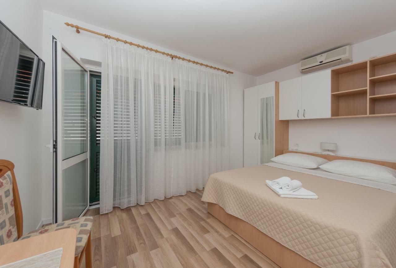 Apartmani Mona Makarská Exteriér fotografie