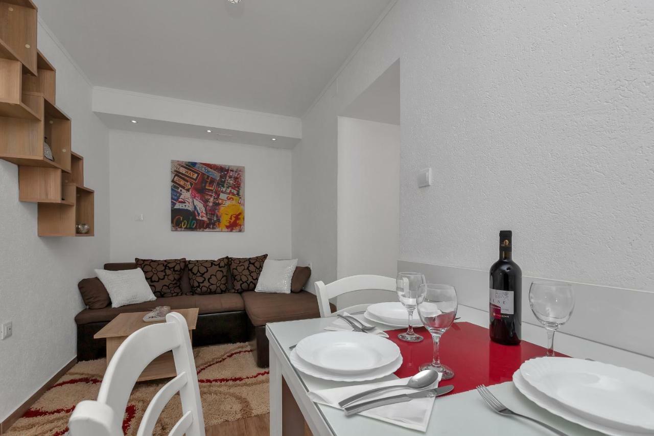 Apartmani Mona Makarská Exteriér fotografie