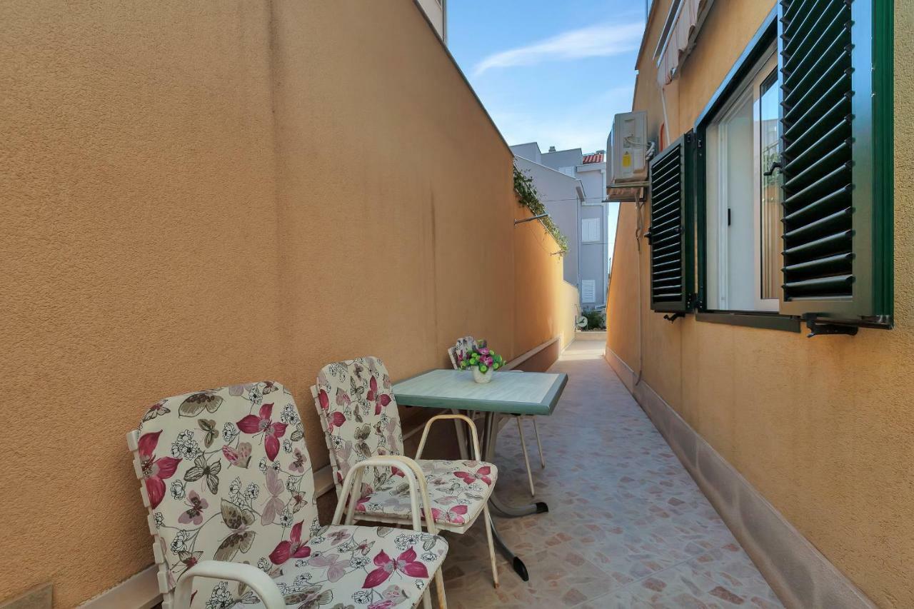 Apartmani Mona Makarská Exteriér fotografie