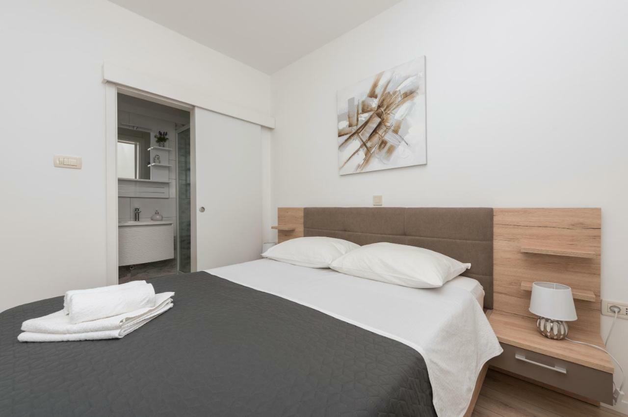Apartmani Mona Makarská Exteriér fotografie