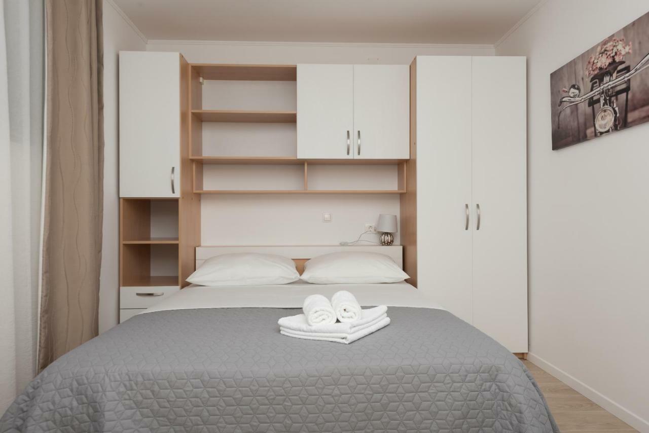 Apartmani Mona Makarská Exteriér fotografie