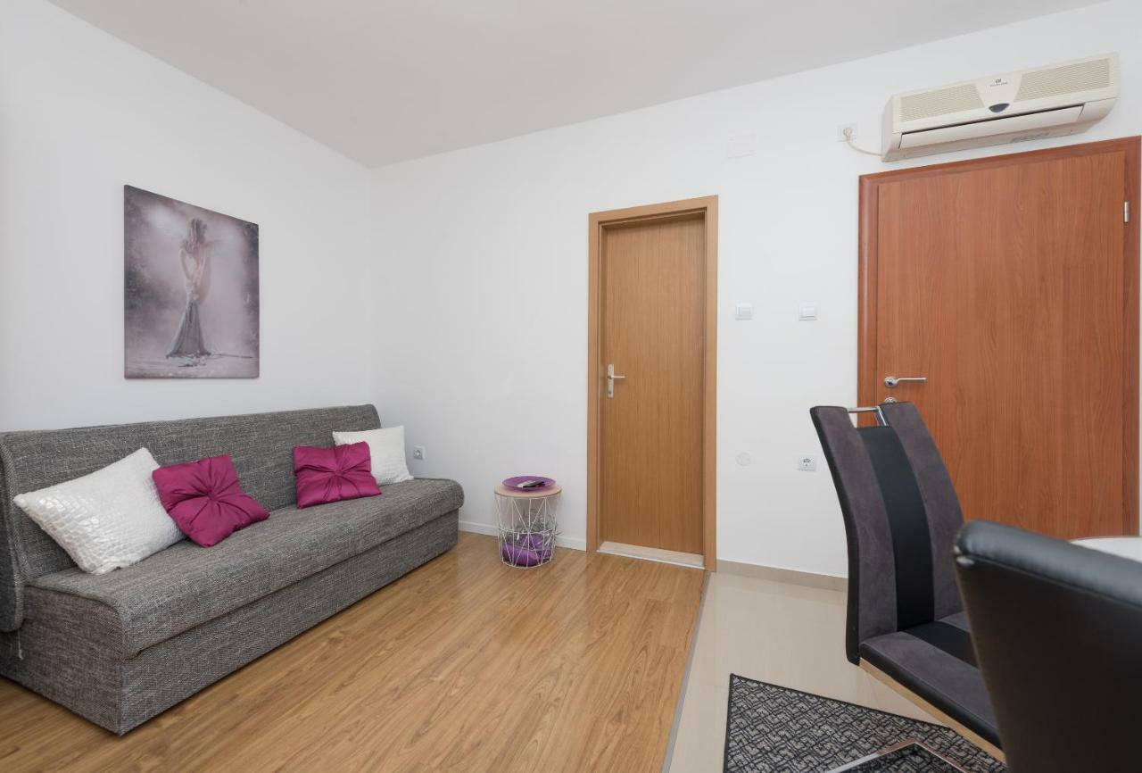 Apartmani Mona Makarská Exteriér fotografie